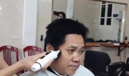 理发大叔爆料事件视频,揭秘事件背后惊人真相